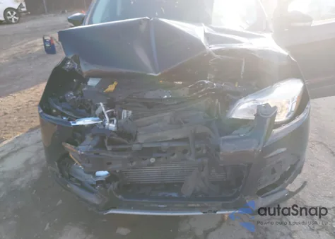 2016 Ford Escape Titanium z USA, uszkodzony, nr VIN 1FMCU0J91GUB36876